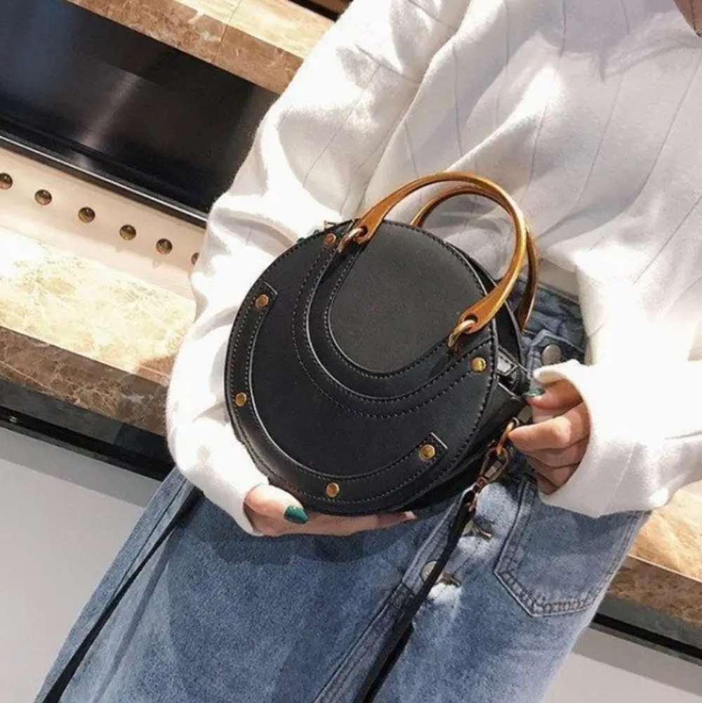 8" ROUND BLACK WITH GOLD HARDWARE SHOULDER OR MINI HAND BAG